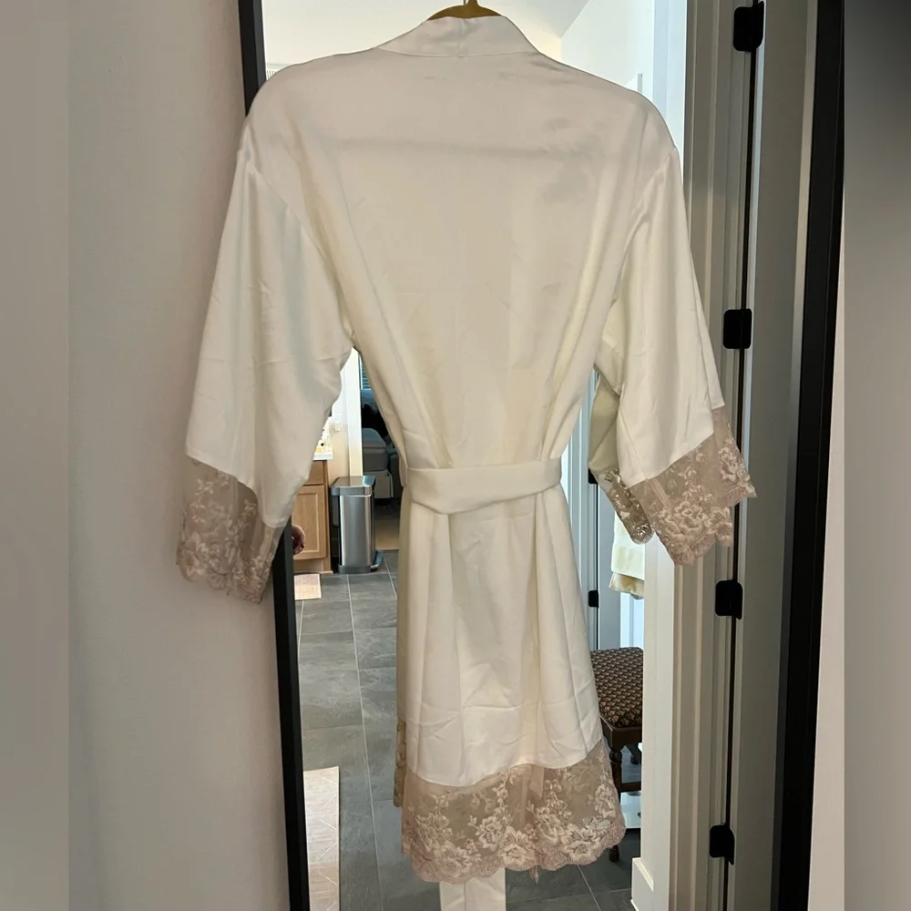 [Flora Nikrooz] NWOT Rosa Charmeuse Kimono - Picture 12 of 13